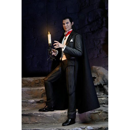 neca-universal-monsters-ultimate-dracula-transylvania-colour-action-figure