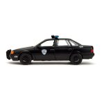 jada-robocop-1-24-1986-diecast-ford-taurus-with-robocop-figure