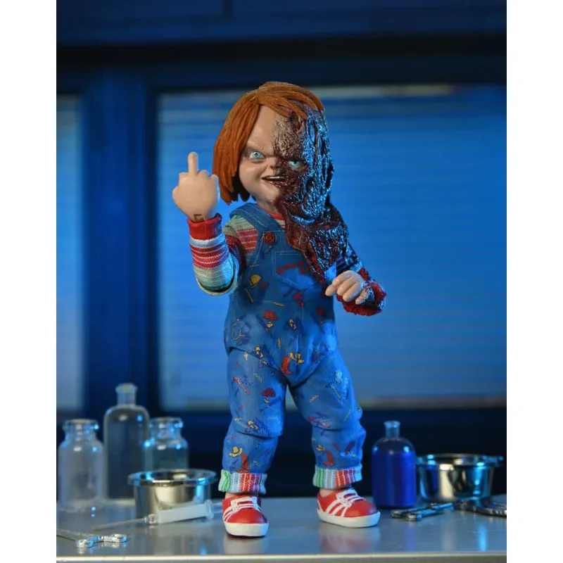 neca-childs-play-ultimate-chucky-tv-series-action-figure