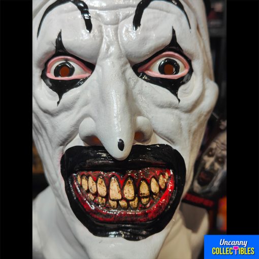 trick-or-treat-studios-terrifier-mask-art-the-clown-mask