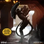 alien-mezco-toyz-one12-collective-action-figure