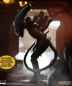 alien-mezco-toyz-one12-collective-action-figure