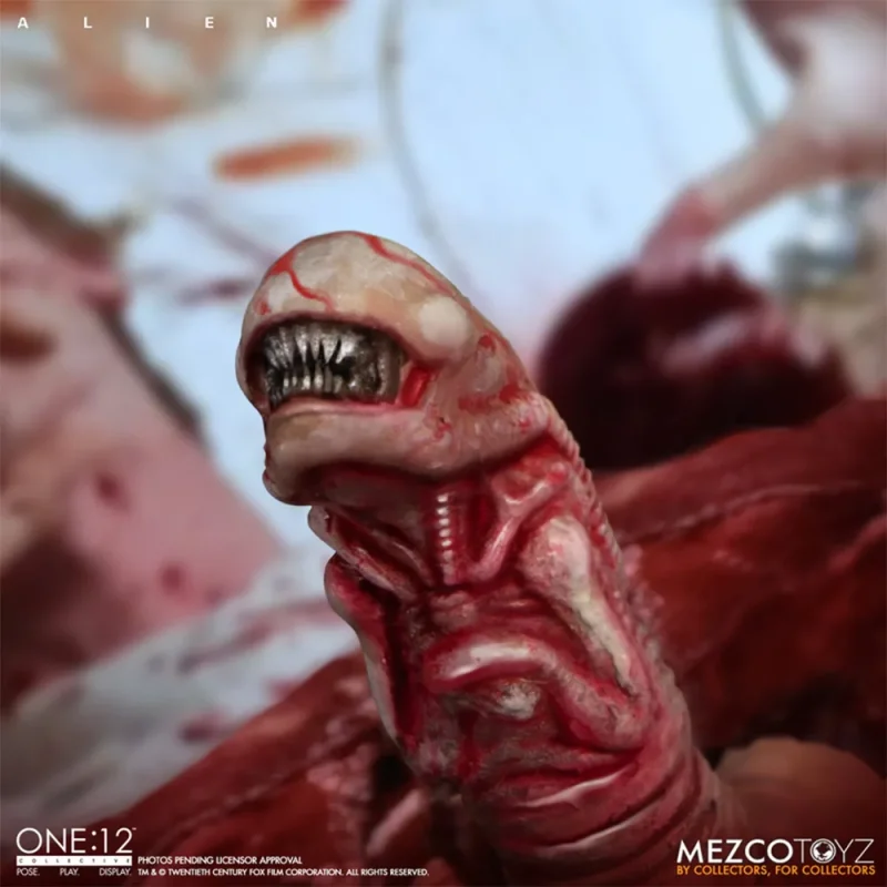 alien-mezco-toyz-one12-collective-action-figure