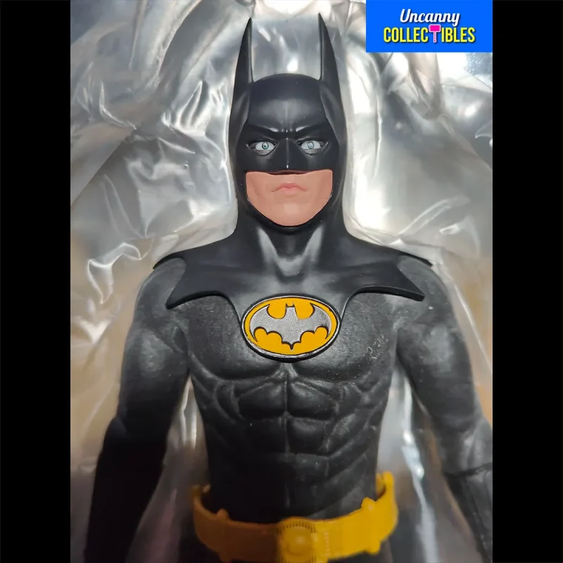 batman-1989-michael-keaton-batman-mezco-toyz-one12-collective-action-figure