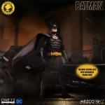 batman-1989-michael-keaton-batman-mezco-toyz-one12-collective-action-figure