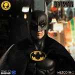 batman-1989-michael-keaton-batman-mezco-toyz-one12-collective-action-figure