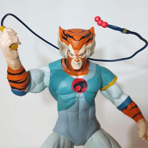 mezco-toyz-thundercats-classic-mega-scale-tygra-14-inch-action-figure
