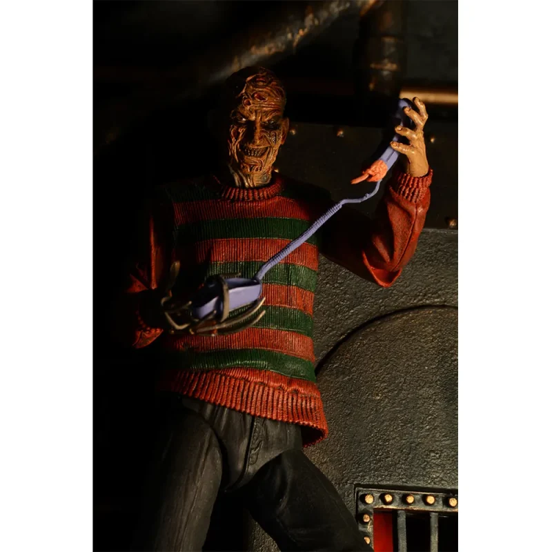 neca-nightmare-on-elm-street-ultimate-freddy-figure