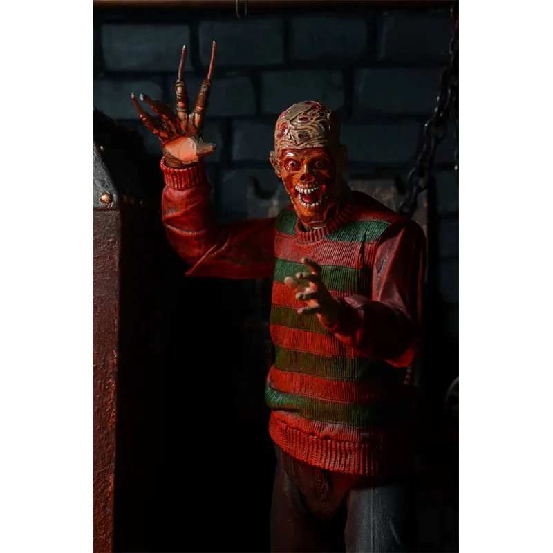 neca-nightmare-on-elm-street-ultimate-freddy-figure