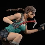 tomb-raider-lara-croft-dark-horse-collectibles-statue