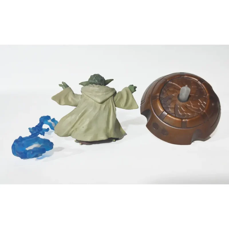 Star Wars Saga Attack Of The Clones Yoda 3.75 Inch Action Figure