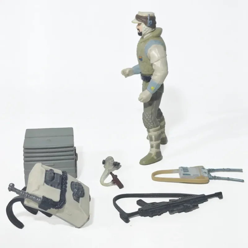 Star Wars The Saga Collection Hoth Survival Set With Hoth Rebel Soldier 3.75 Inch Action Figure