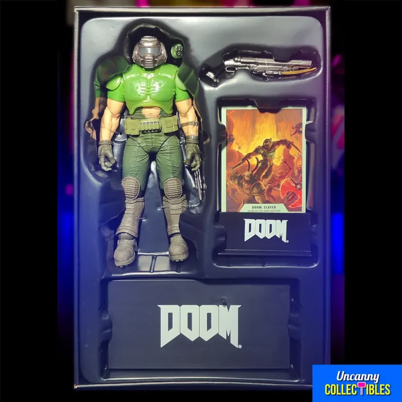 Doom Eternal Classic Doom Slayer Glow In The Dark Edition 7-Inch McFarlane Toys Action Figure