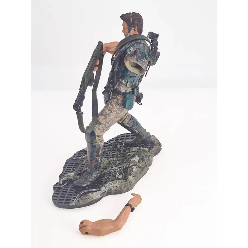 Movie Maniacs Series 7 Aliens Colonial Marine CPL Hicks McFarlane Toys 6-Inch Action Figure - Broken Arm