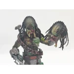 Alien vs Predator Requiem Battle Damaged Wolf Predator 1:18 Scale Hiya Toys 4-Inch Action Figure With Spare Head