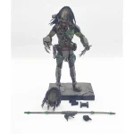 Alien vs Predator Requiem Battle Damaged Wolf Predator 1:18 Scale Hiya Toys 4-Inch Action Figure With Spare Head