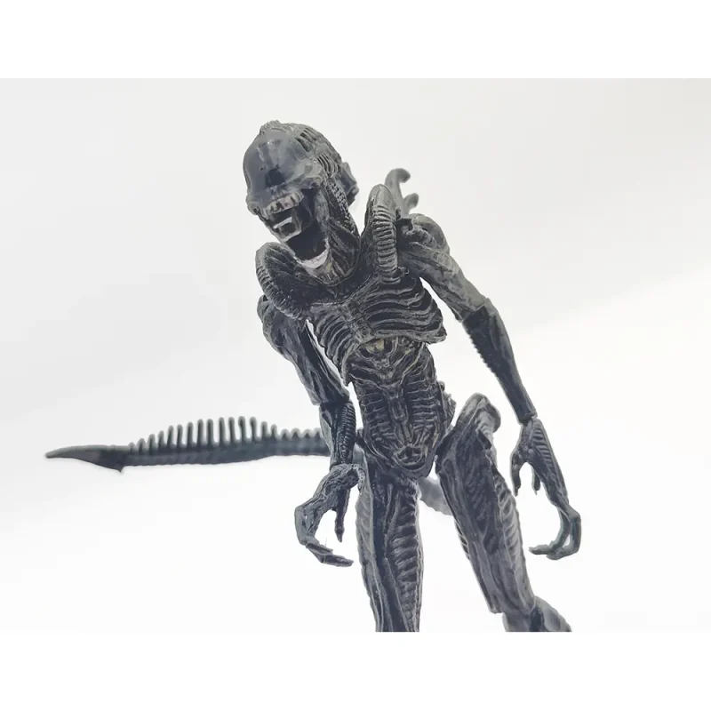 Alien vs Predator Alien Warrior 1:18 Scale Hiya Toys 4-Inch Action Figure