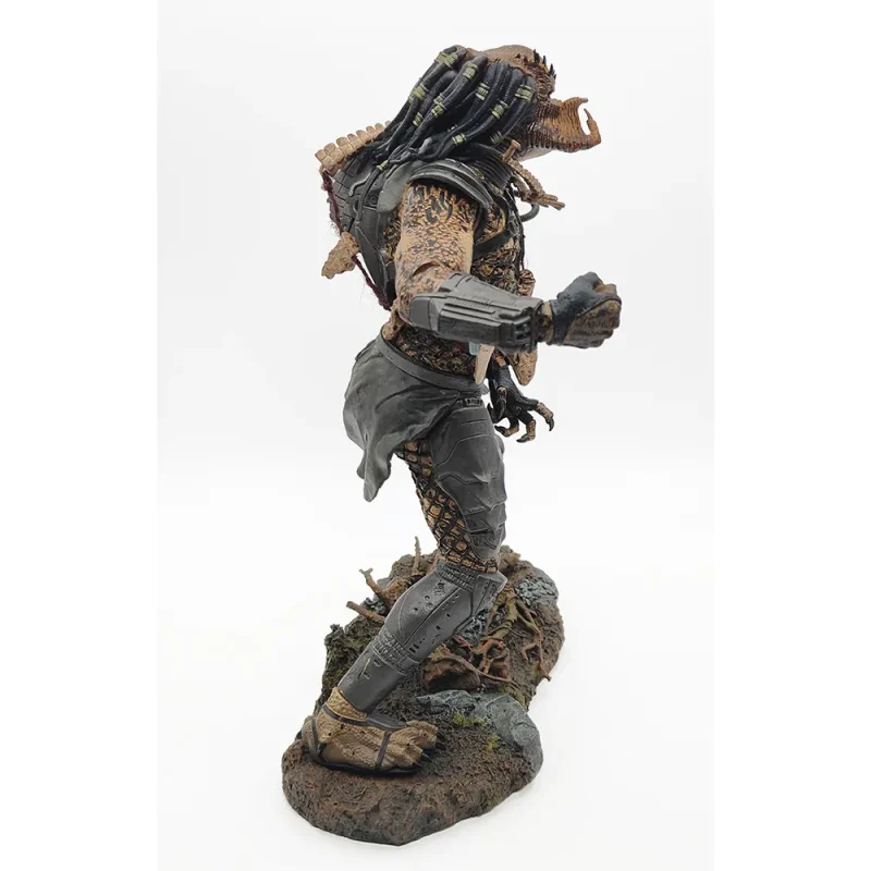 McFarlane Jungle Hunter Predator 12 Inch Action Figure